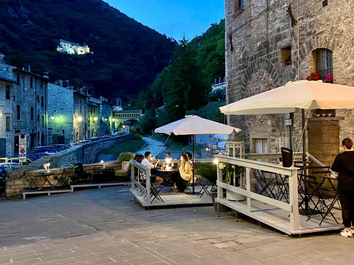 Red House Apartment Gubbio Luaran gambar