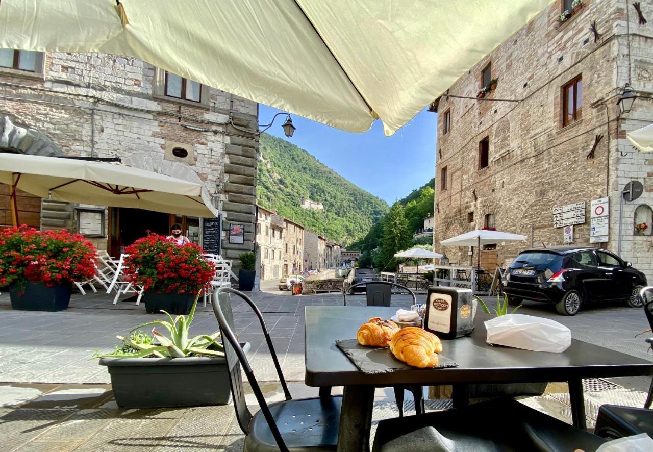 Red House Apartment Gubbio Luaran gambar