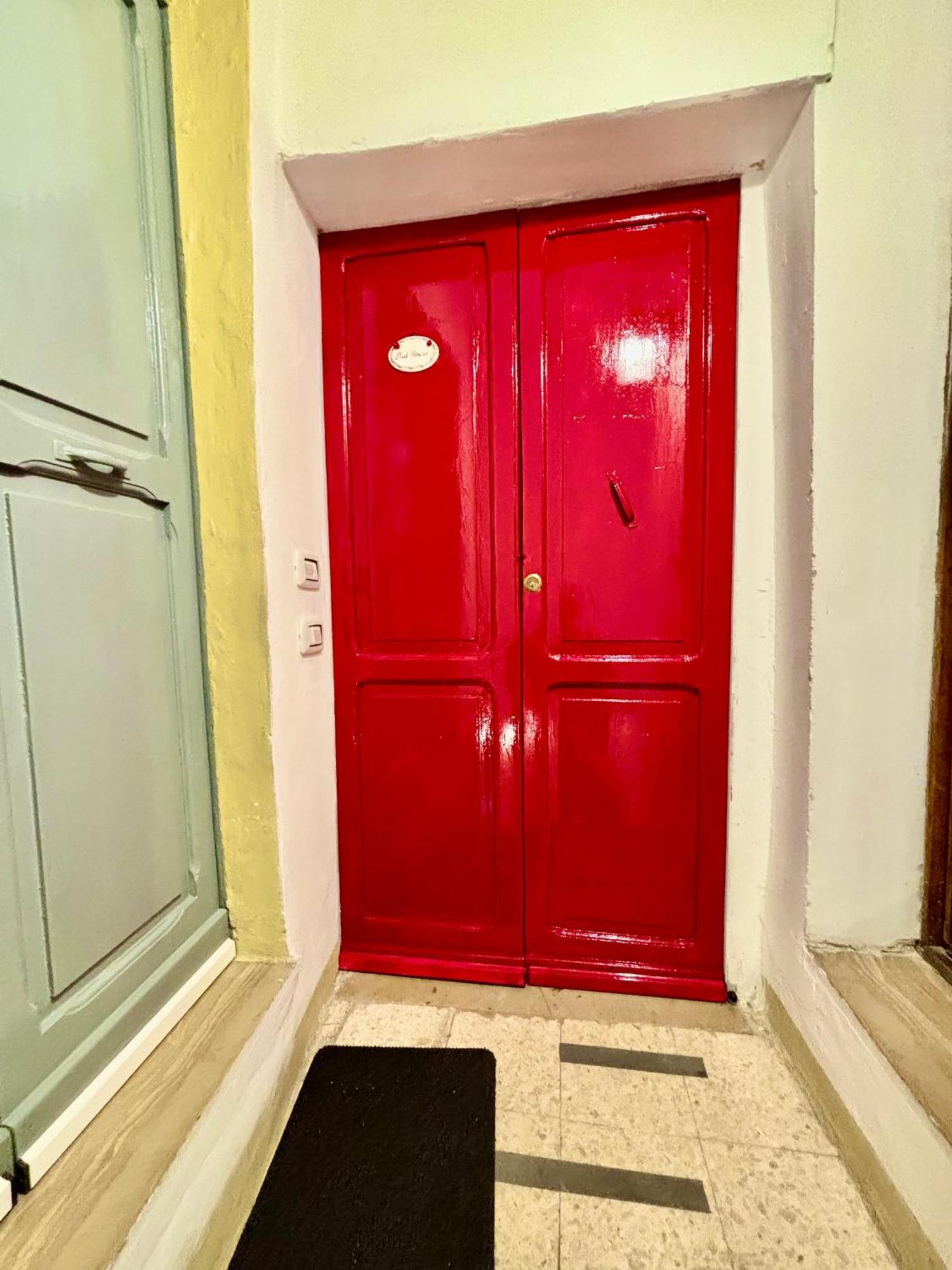 Red House Apartment Gubbio Luaran gambar